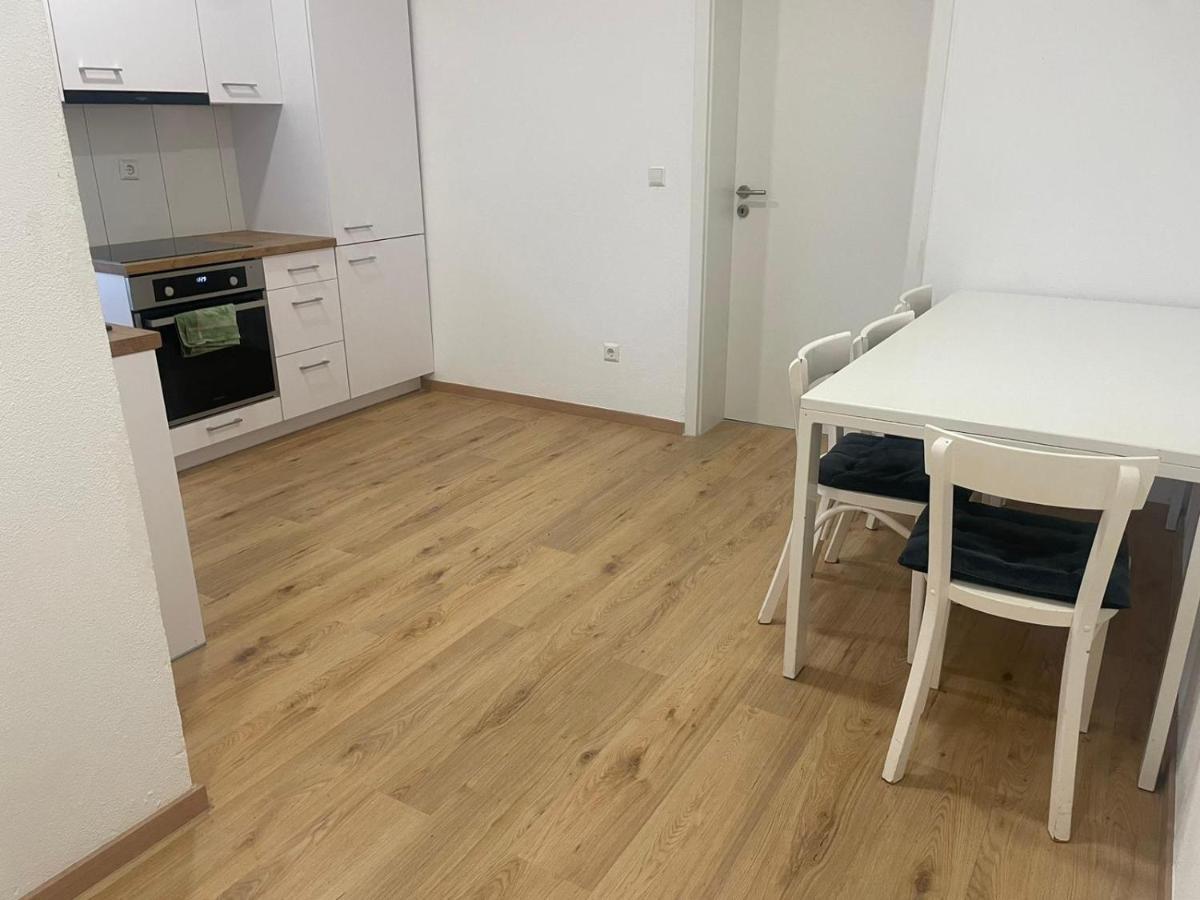 Timeless: 4 Zimmer Apartment Ludwigsburg Eksteriør bilde